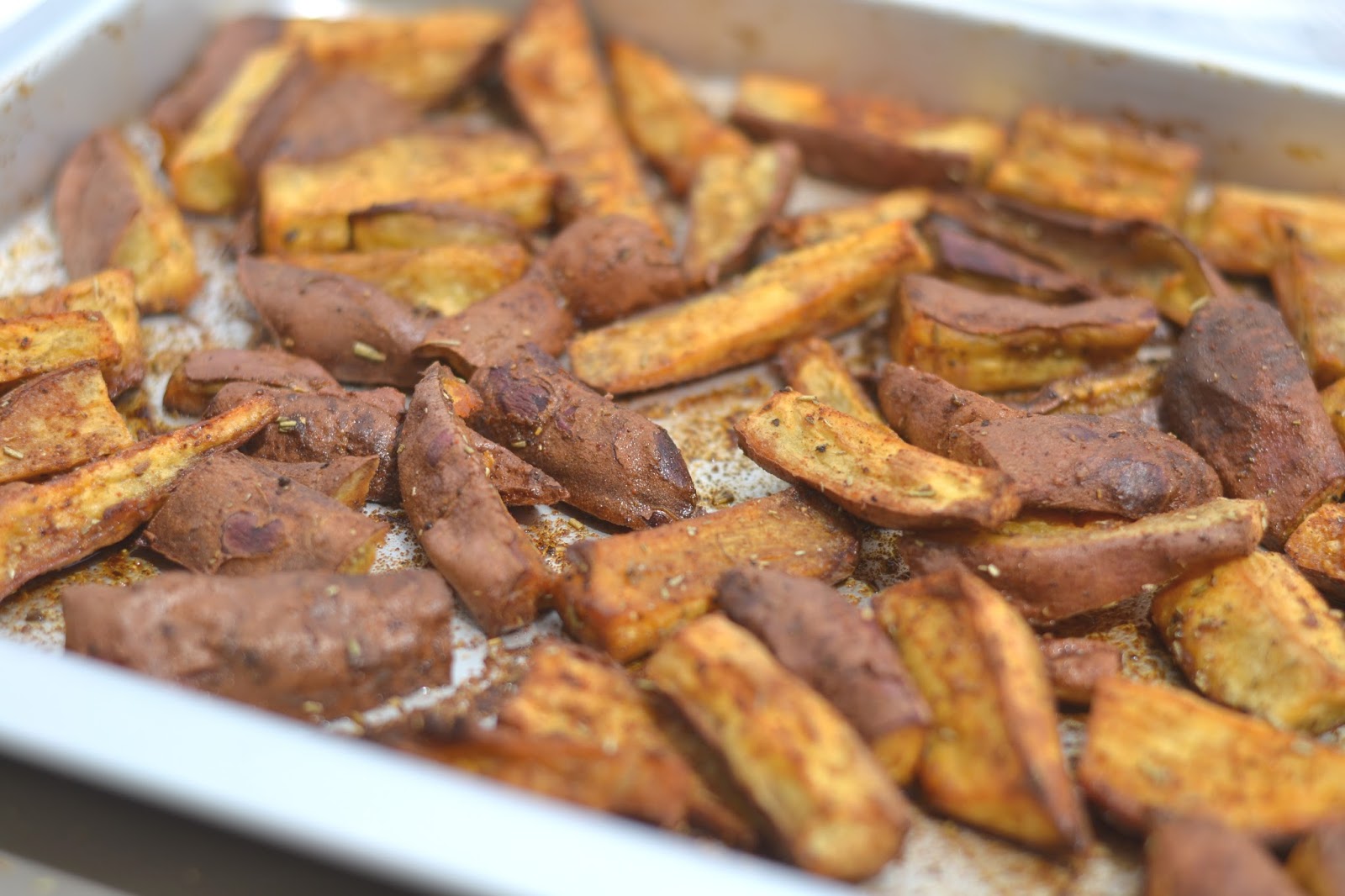 Gomos de batata doce com especiarias no forno