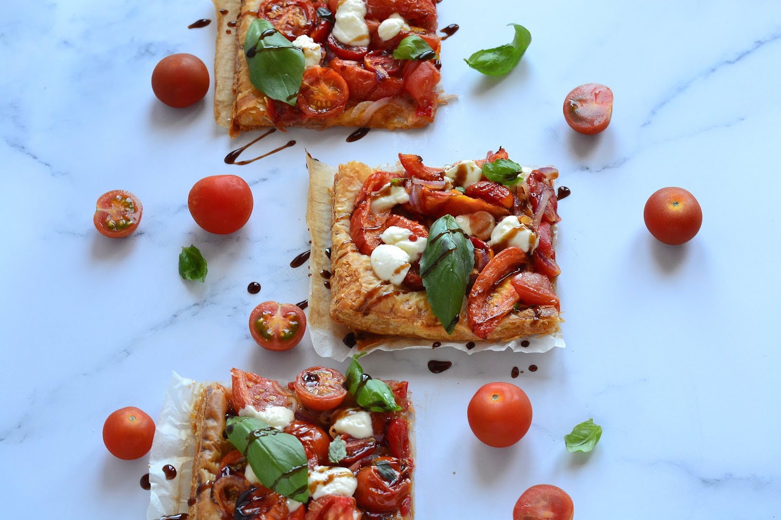Tarte de tomate e queijo mozzarella de búfala