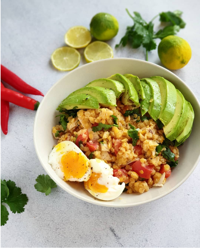 Salada de lentilhas vermelhas e frango