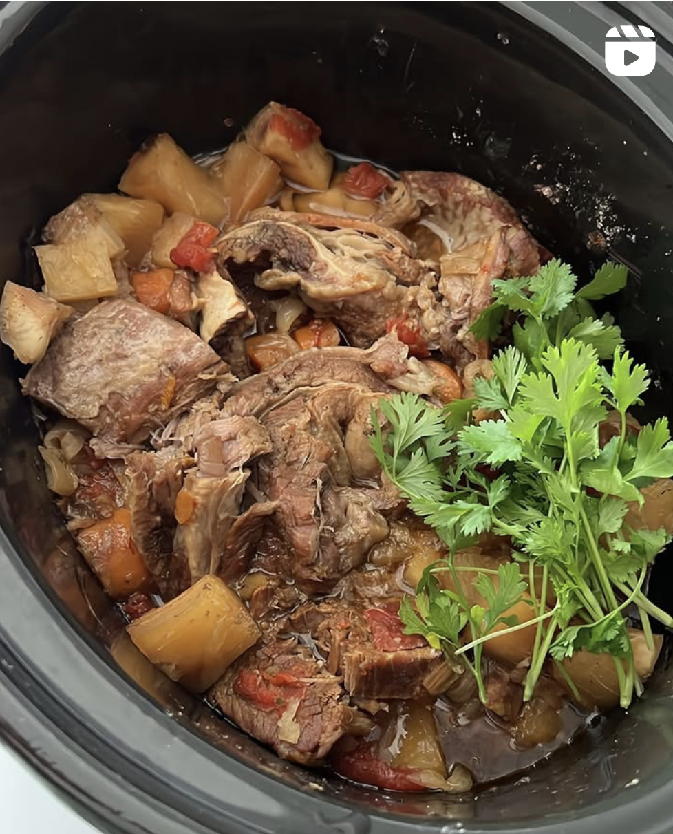Vaca atolada com mandioca, na slowcooker