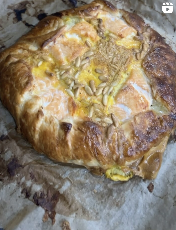 Tartelete de salmão e espinafres