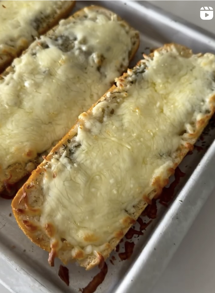 Pão de alho caseiro