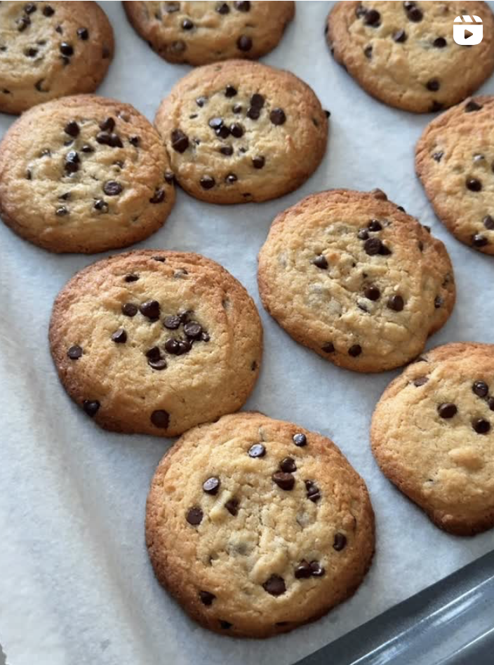 Bolachinhas de manteiga de amendoim com pepitas de chocolate