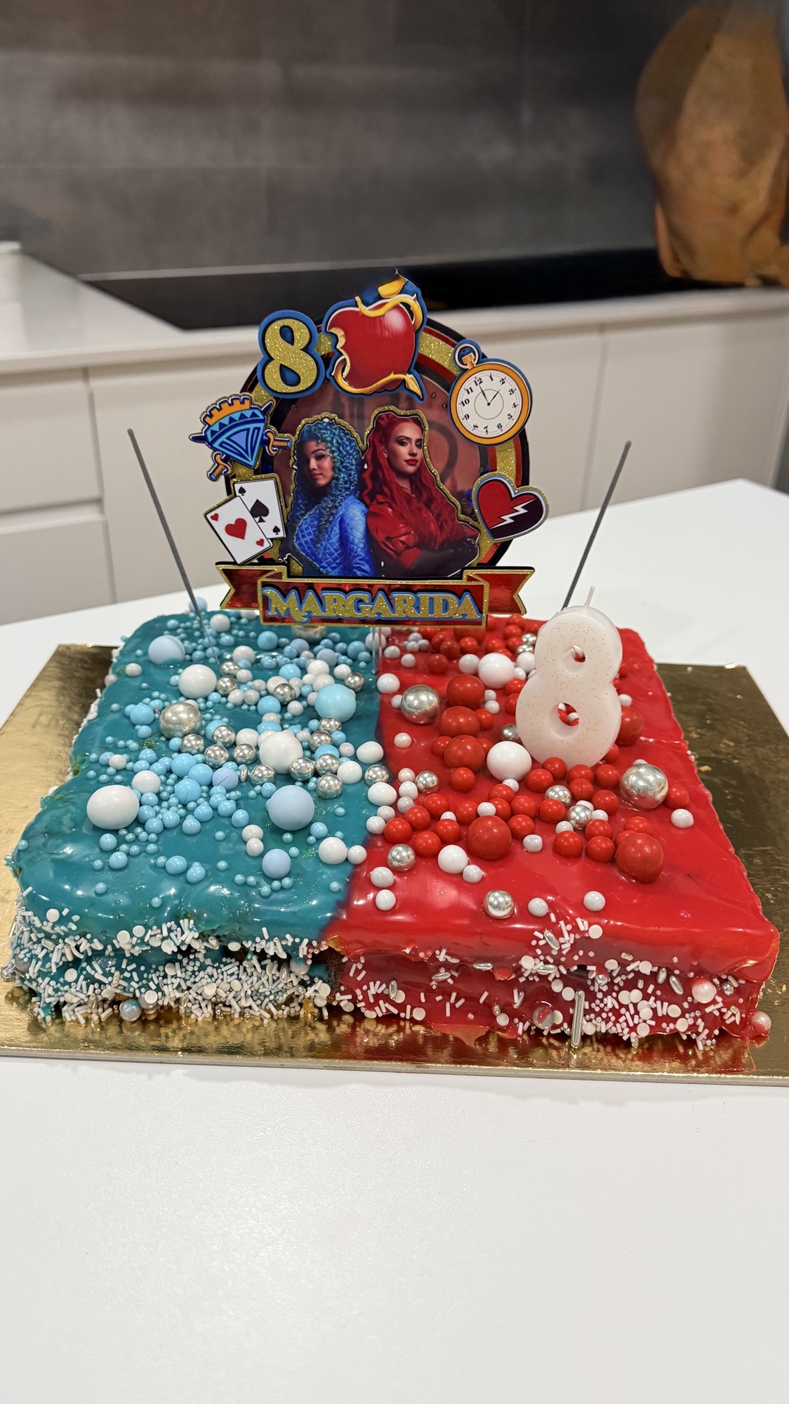 Bolo de laranja com recheio e cobertura de brigadeiro